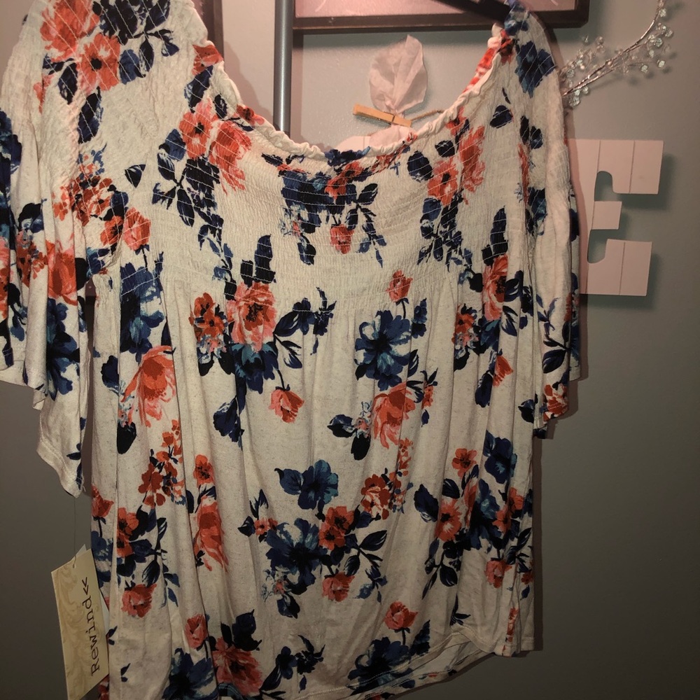 Rewind floral blouse.
